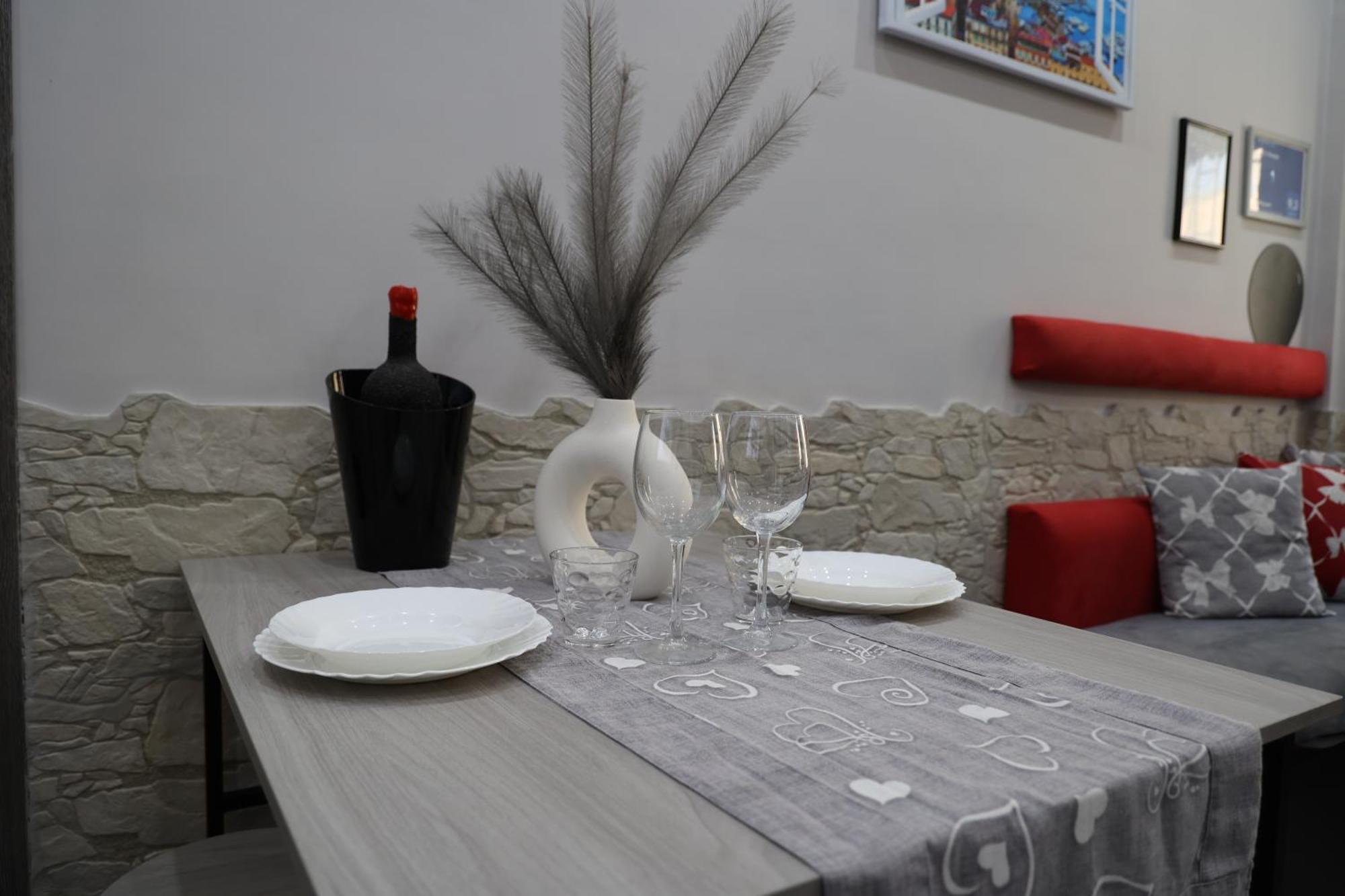 Milly'S House Apartment Napoli Bagian luar foto