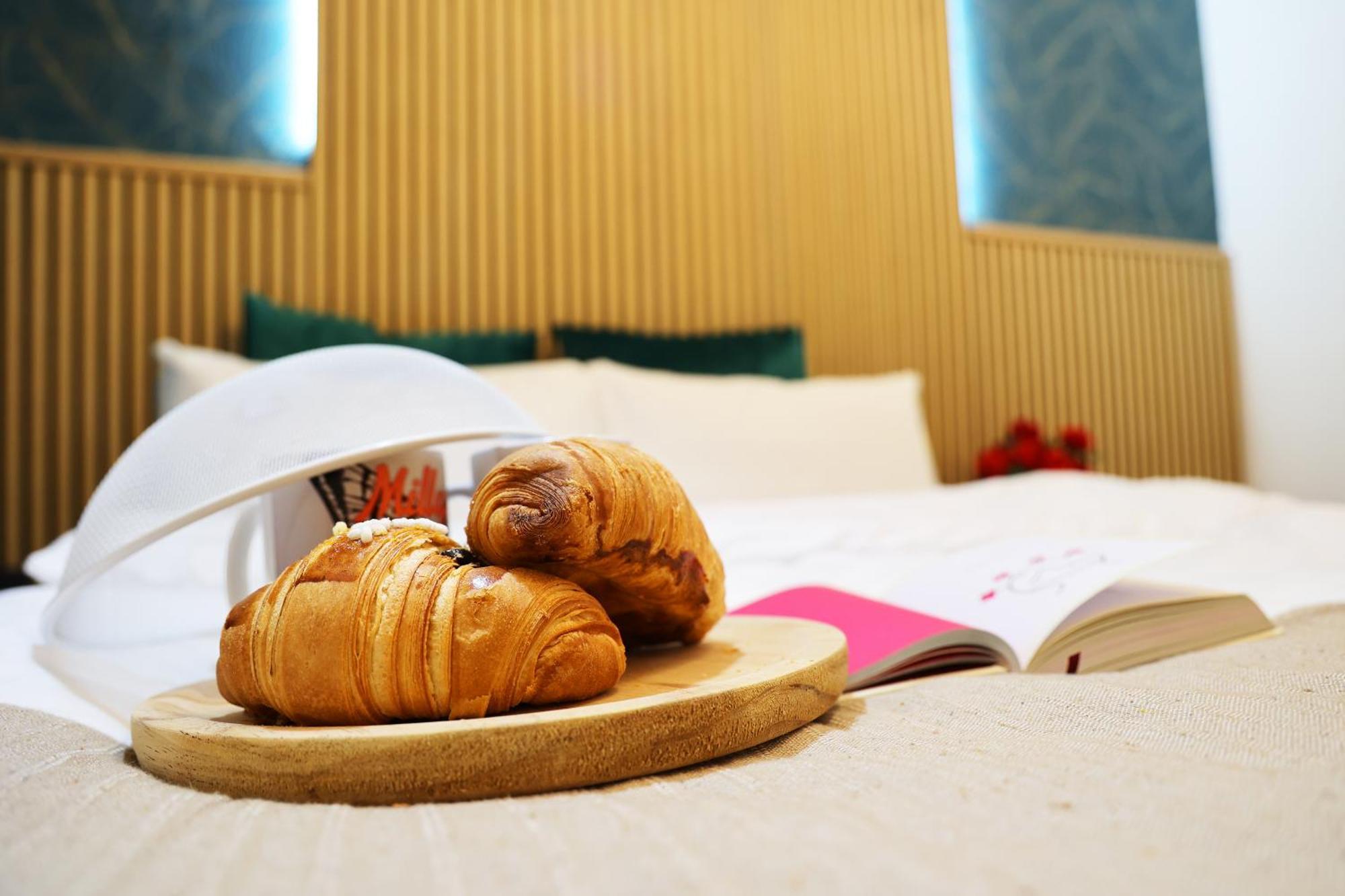 Milly'S House Apartment Napoli Bagian luar foto