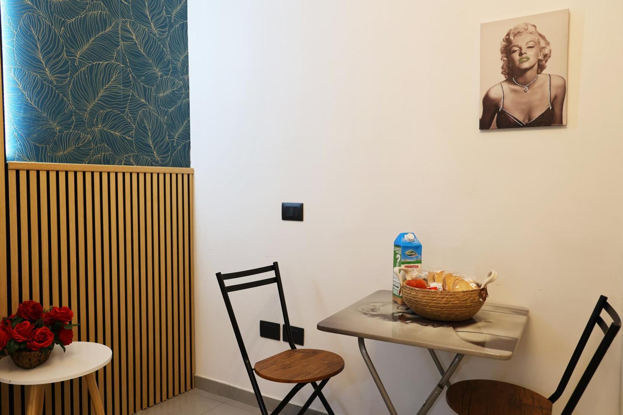 Milly'S House Apartment Napoli Bagian luar foto