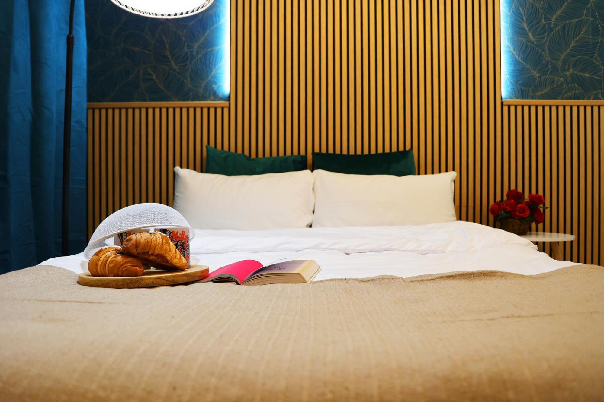 Milly'S House Apartment Napoli Bagian luar foto