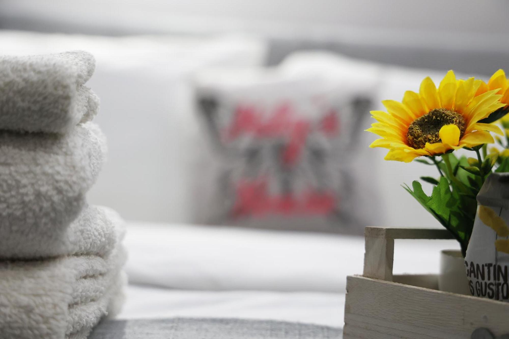 Milly'S House Apartment Napoli Bagian luar foto