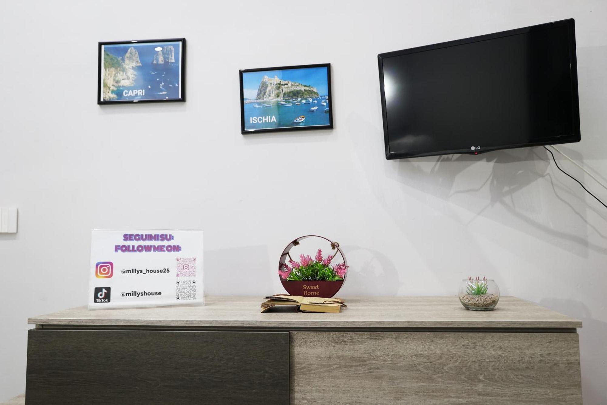 Milly'S House Apartment Napoli Bagian luar foto